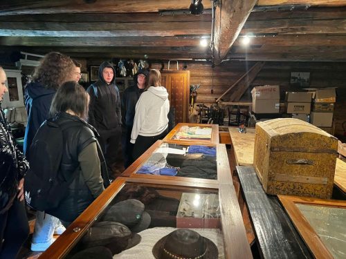 4f51d43d-7e4b-47e6-8642-e178509e3085